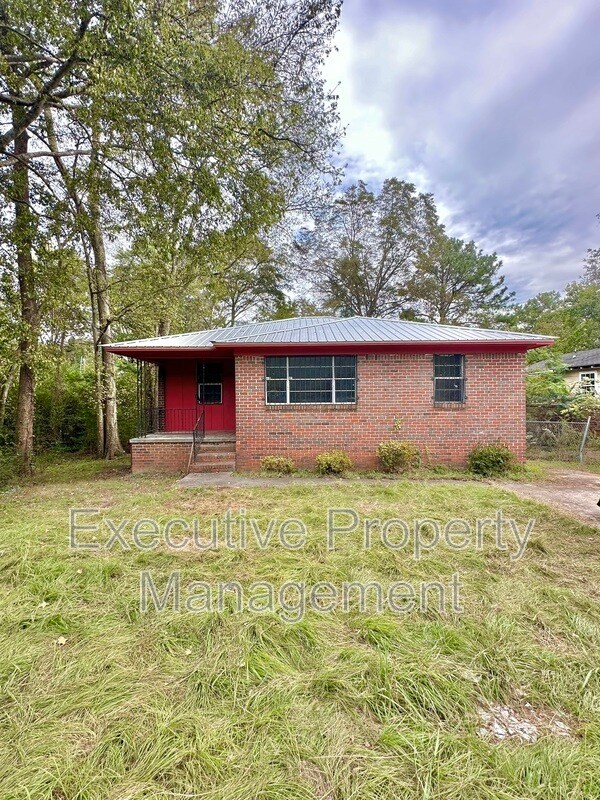 Primary Photo - 5301 Main St