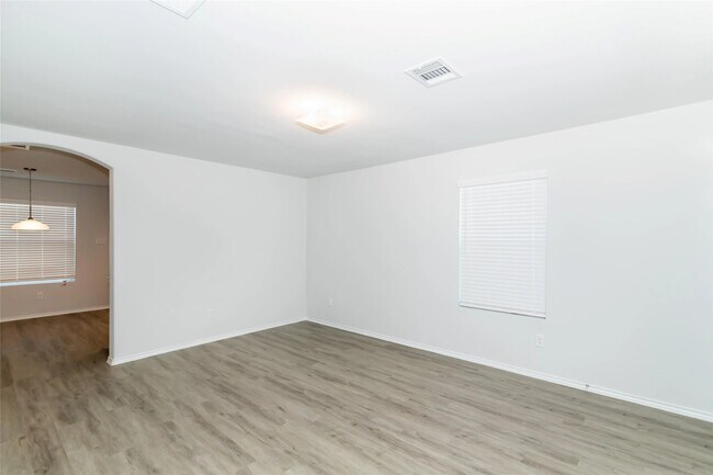 Building Photo - 22331 Porter Mountain Trl