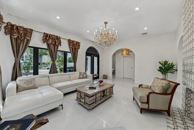 Foto del edificio - 1010 N Rio Vista Blvd