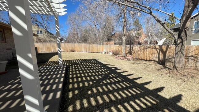 Building Photo - Great Home in Parkwood