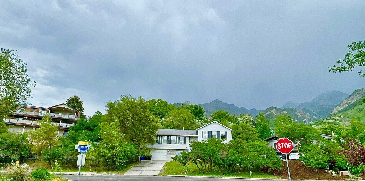 Foto principal - 8865 Danish Rd