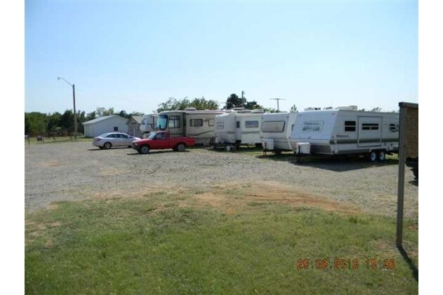 Building Photo - 107 S Hwy 177