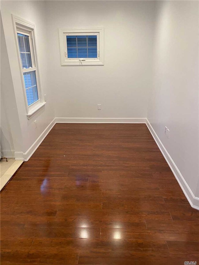 Building Photo - 87-25 117th St