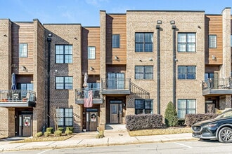 Building Photo - 290 Spring Ave