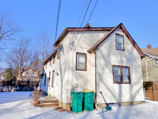 Building Photo - 616 Vine St