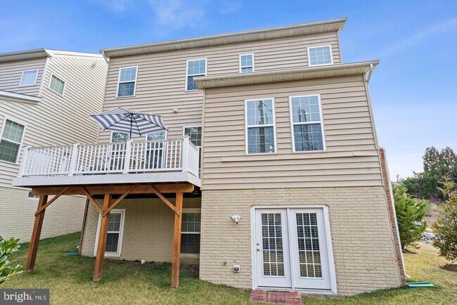 Building Photo - 7311 Hayfield Rd