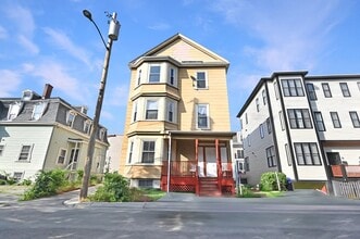 Building Photo - 4 Burton Ave