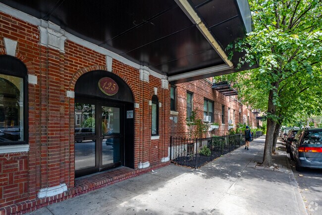 Foto del edificio - 125 Hawthorne St