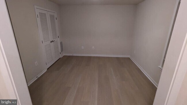 Foto del edificio - 9680 Cedar Farm Cir