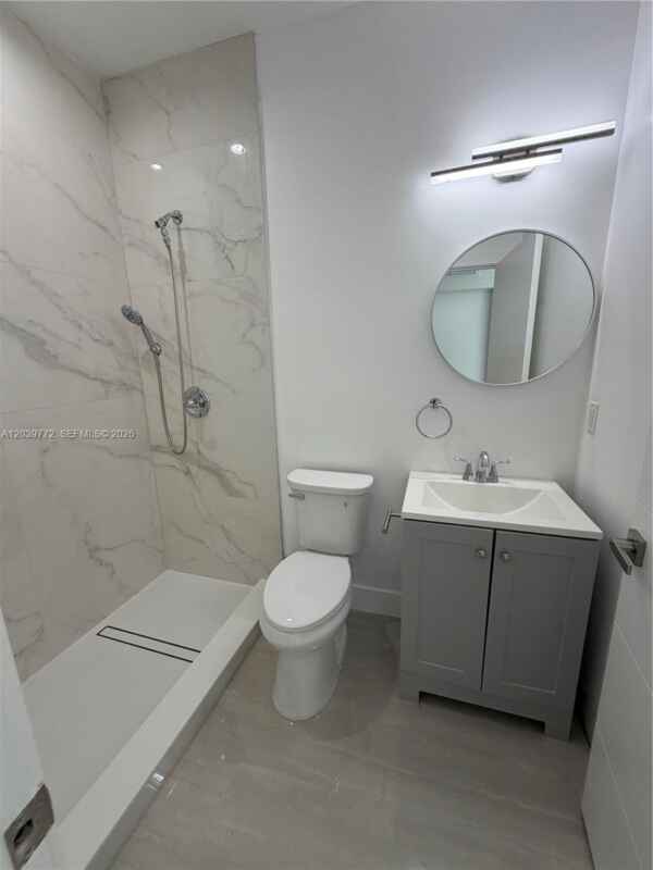 Foto del edificio - 9708 NW 26th Ave