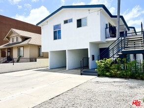 Building Photo - 1336 W 37th Dr