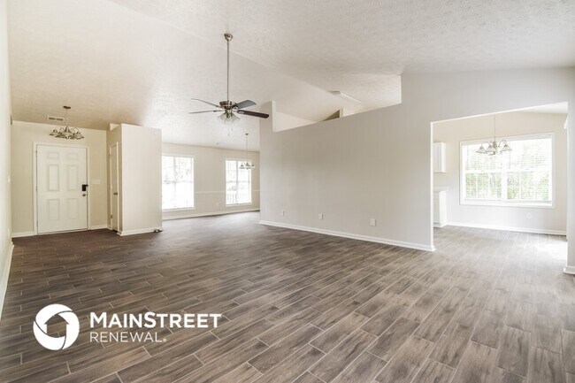 Foto del edificio - 5858 Mistyview Dr