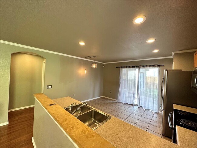 Foto del edificio - 1520 Poppy Seed Ln