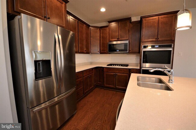 Foto del edificio - 20234 Huntington Ct