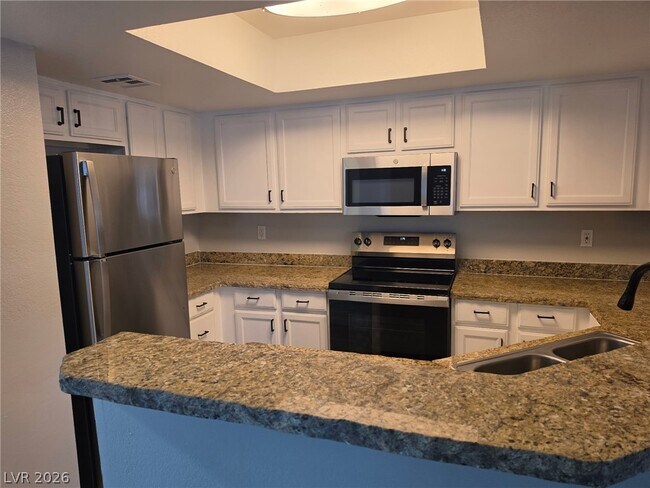 Foto del edificio - 8600 W Charleston Blvd