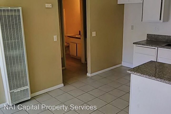Foto del edificio - 11798 White Ave