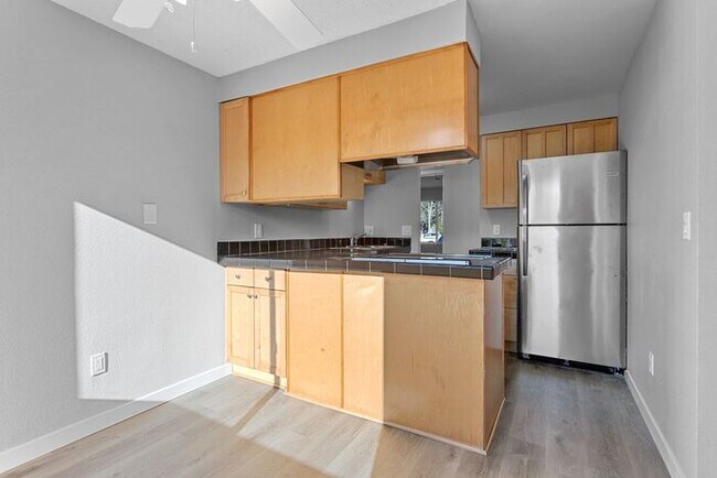 Foto del edificio - 2 Bedroom Home with Washer and Dryer INSIDE! Available NOW!!