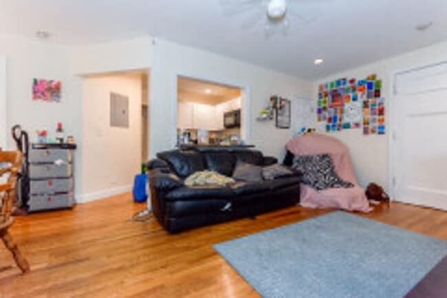 Building Photo - AWESOME BROOKLINE LISTING