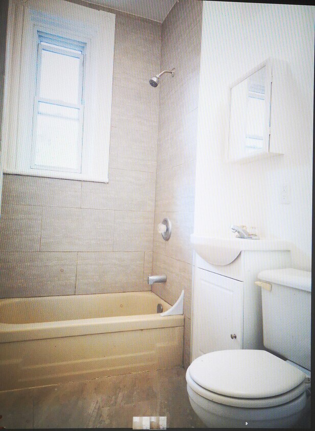 Salle de bain - 979 Rue Saint-André
