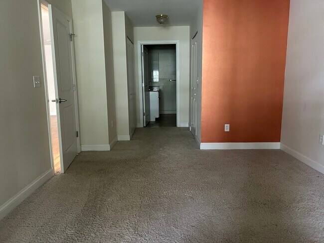 Foto del edificio - 318 Rindge Ave