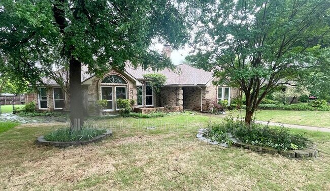 Foto del edificio - 1404 Stoneboro Ln
