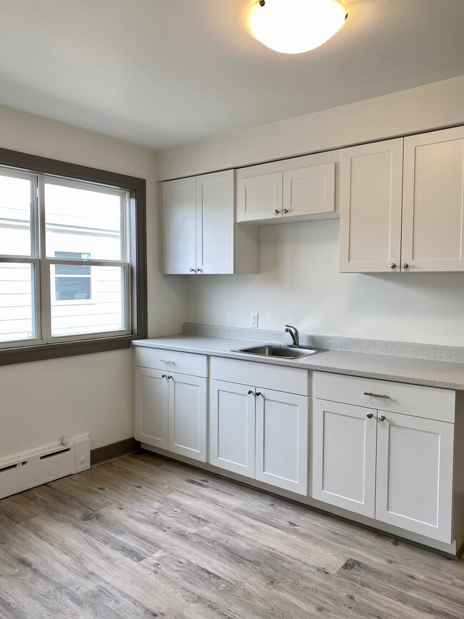 Building Photo - 5824 Macara Street