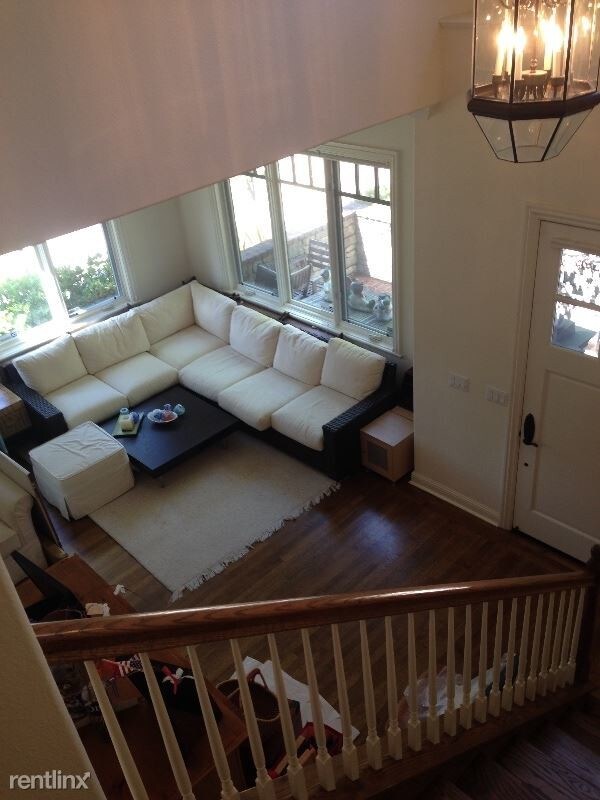 Building Photo - 3 br, 3.5 bath Townhome - 27 Ross Terrace