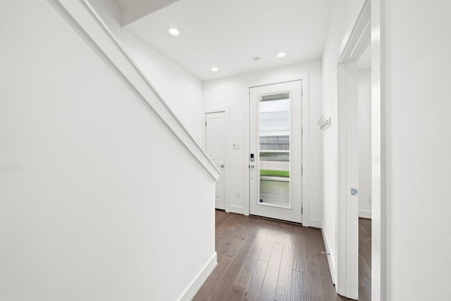 Foto del edificio - 2603 Hutchins St