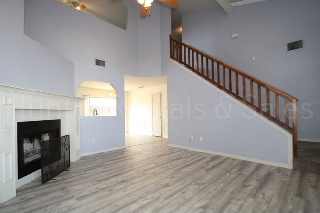 Building Photo - Two-Story Dream! $1000 off your first mont...