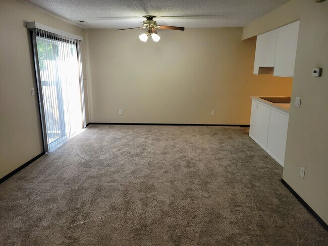 Foto del edificio - 4769 Barnes Rd