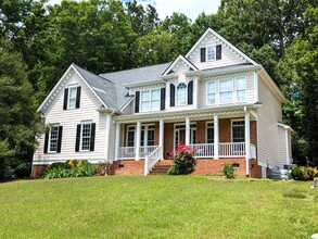 Building Photo - 2021 Terri Creek Dr