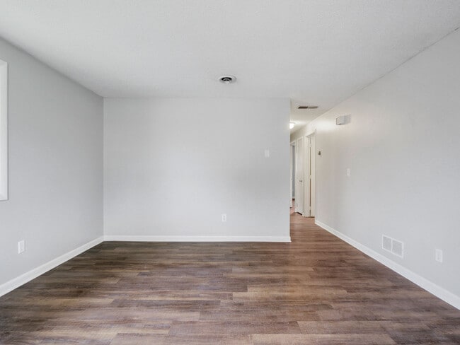 Foto del edificio - 4516 Innsbruck Dr