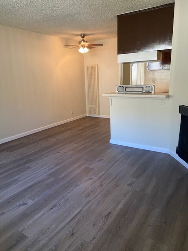 Foto del edificio - Beautiful One Bedroom