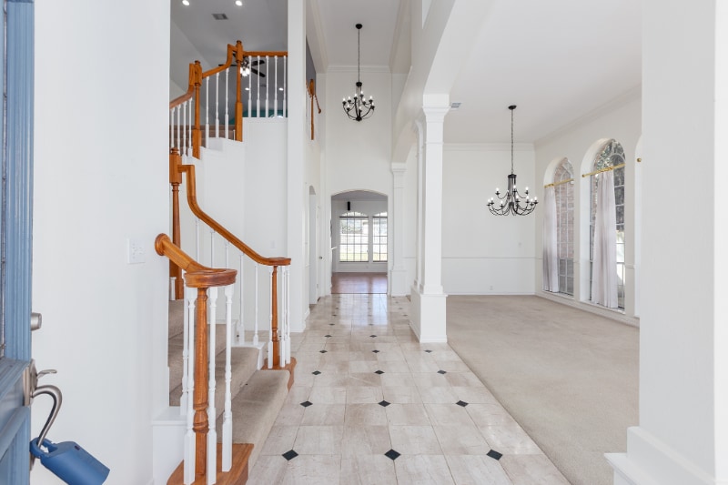 Foto principal - 501 Crown Colony Dr