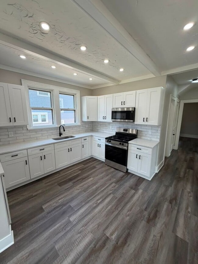 Foto del edificio - 1700 E 290th St