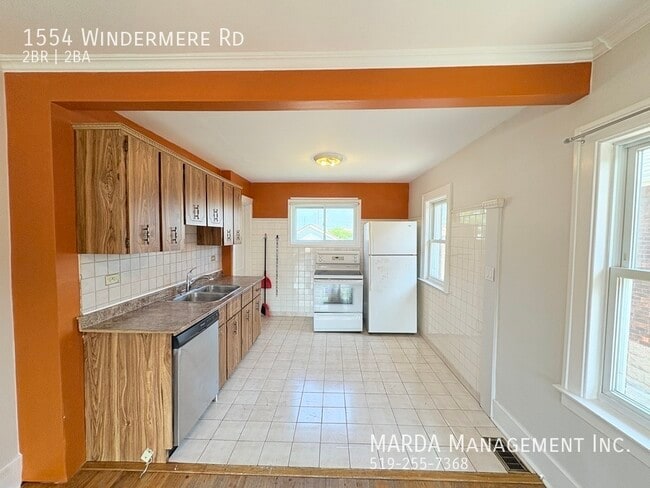 Building Photo - SPACIOUS 2BED+LOFT / 2BATHS HOUSE IN WALKE...