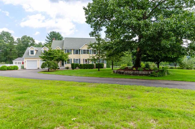 Building Photo - 66A Merrimack Rd