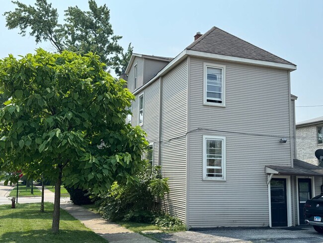 Foto del edificio - 116 E Quincy St