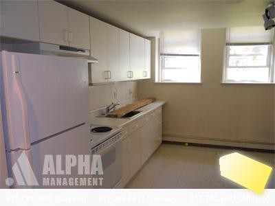 Building Photo - 208 Winthrop Rd