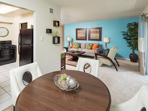 Henry on the Park Apartment Homes photo'