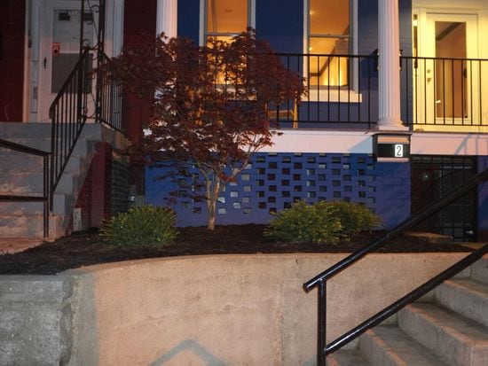 Primary Photo - 222 Rhode Island Ave NW