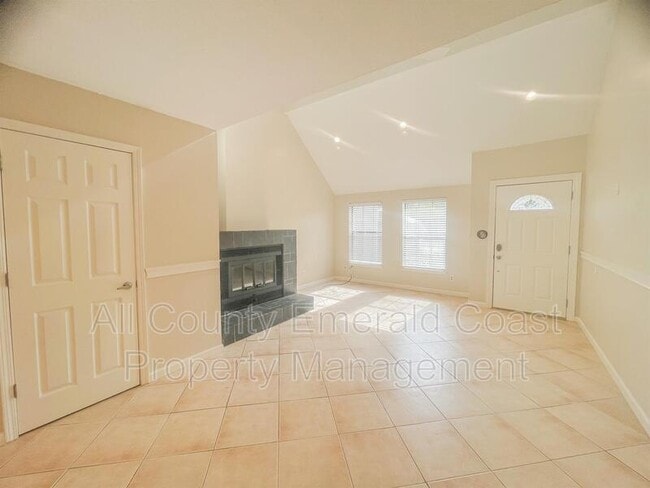 Building Photo - 539 Azalea Dr