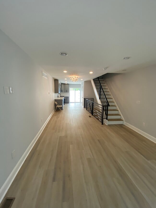 First floor, living room, dining room kitchen - 1525 Manton St