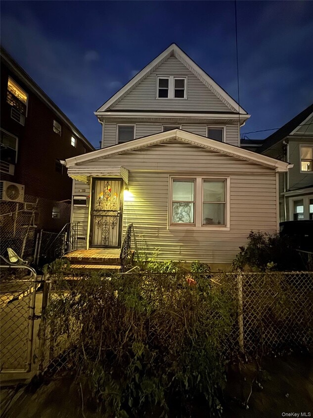 Building Photo - 144-18 Lakewood Ave