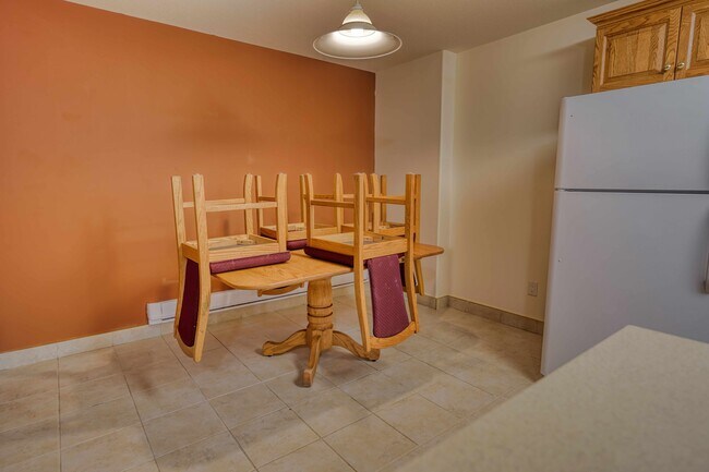 Photo du bâtiment - 5623 54 St