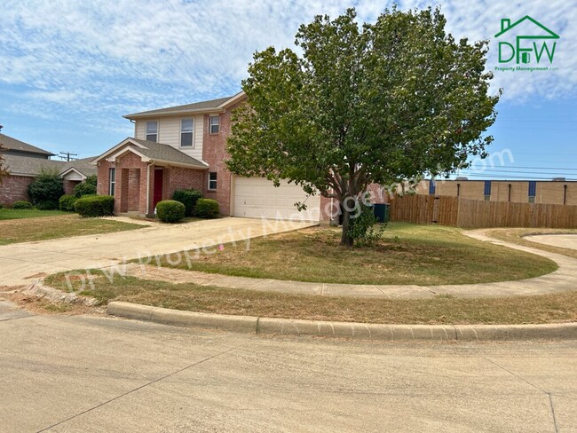 Foto del edificio - Spacious Two-Story, 3 Bed/2.5 Bath Home fo...
