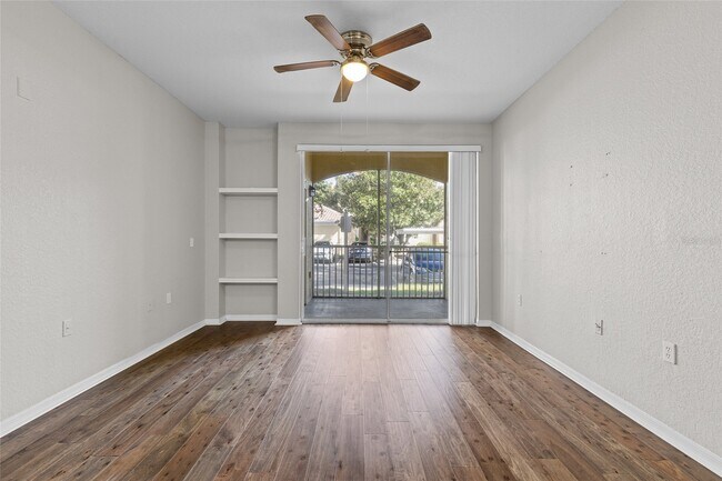 Foto del edificio - 1175 Lake Shadow Cir