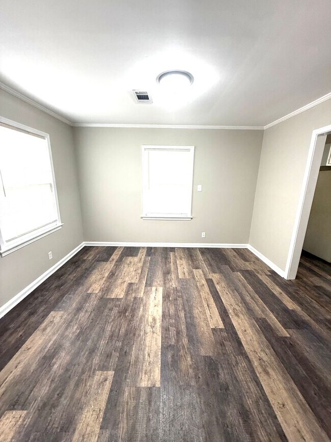 Foto del edificio - ** 3 Bed 1 Bath located in Grove Hill Estates ** Call 334-366-9198 to schedule a self tour