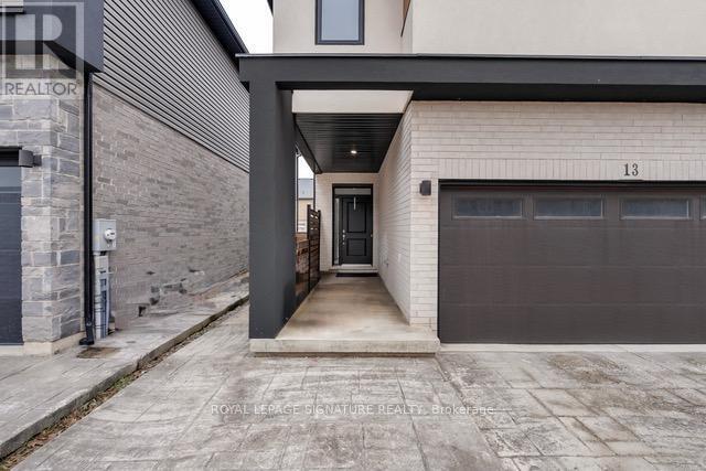 Building Photo - 13 Damude Ave