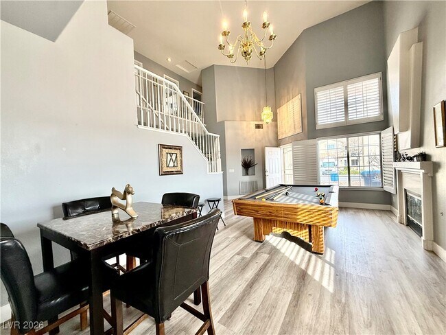 Foto del edificio - 3787 Paria Canyon St